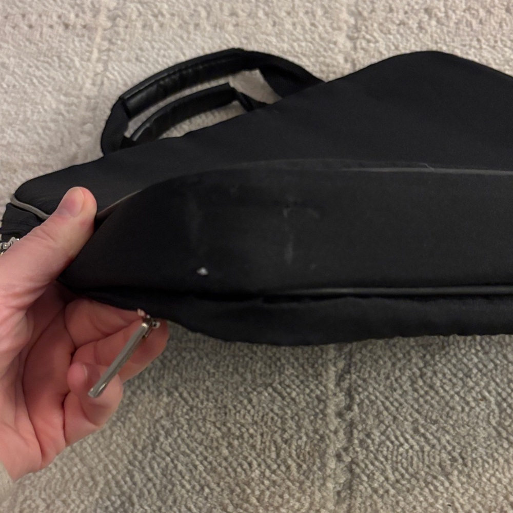 Samsonite Classic Black Laptop Bag - Picture 8 of 9